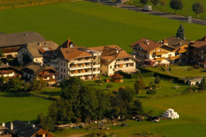 Отель Hotel Reipertingerhof  Брунек